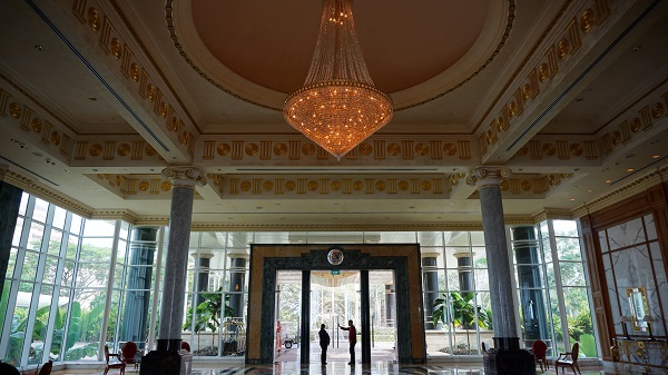 narui-my-the-empire-hotel-brunei-entrance